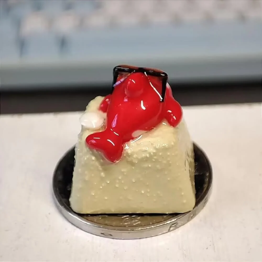 Arknights Skadi Red Killer Whale keycaps - Image 3